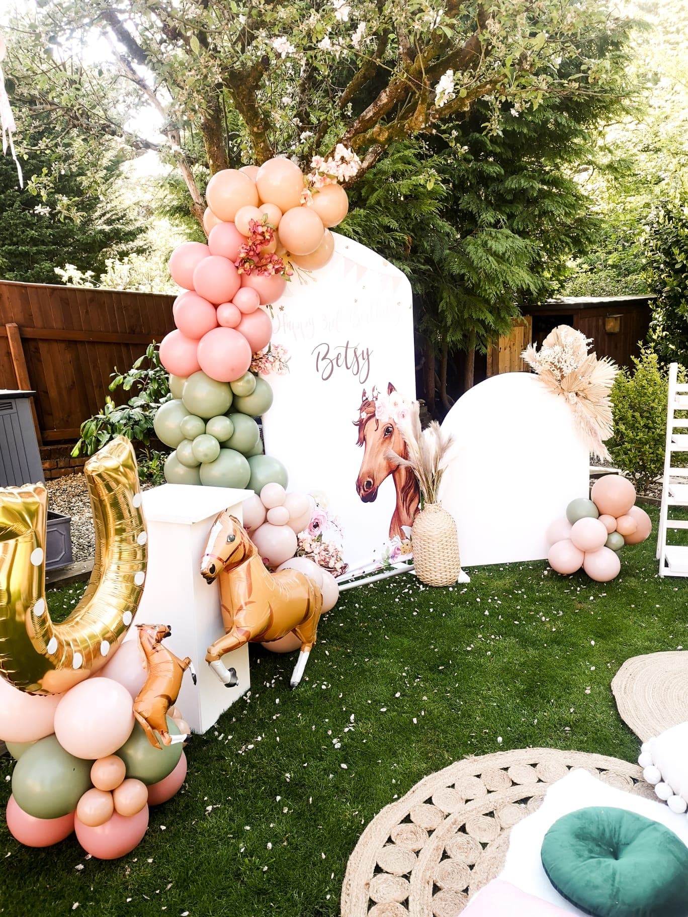 Birthdays balloon displays by Balloons and Ribbons